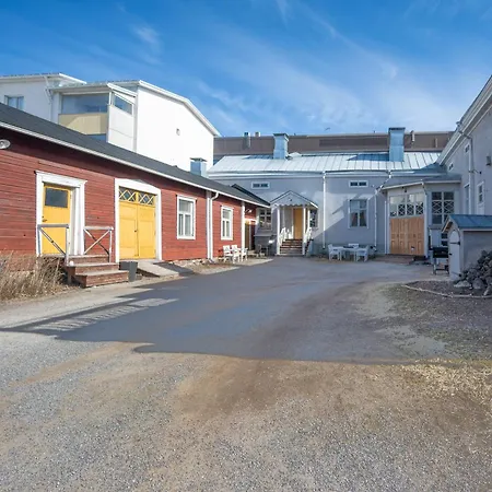 Historiallinen Hyvinvarusteltu Remontoitu 2mh Oulu