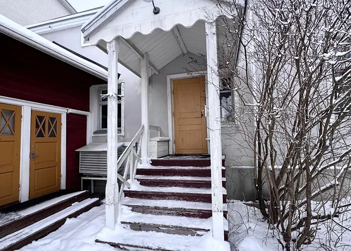 Historical Well-equipped Renovated 2-bedroom *