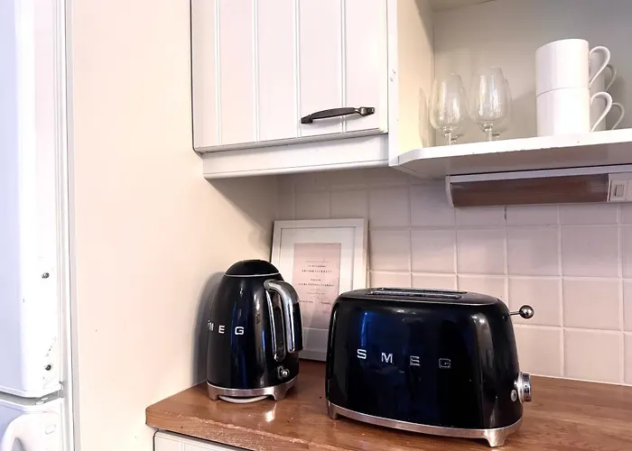 Lägenhet Historical Well-equipped Renovated 2-bedroom